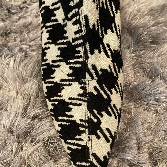 Amina Muaddi - black and white checked booties - Picture 4 of 4